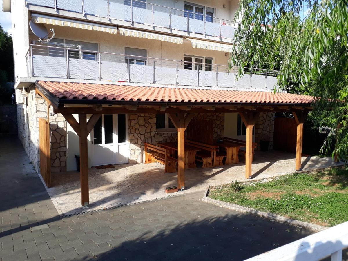 Apartments Roko Кострена Екстер'єр фото