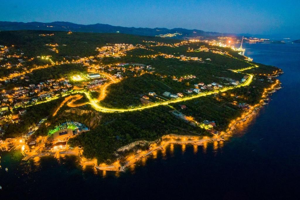 Apartments Roko Кострена Екстер'єр фото